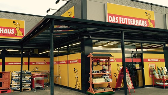 DAS-FUTTERHAUS-Fohnsdorf-Eingang