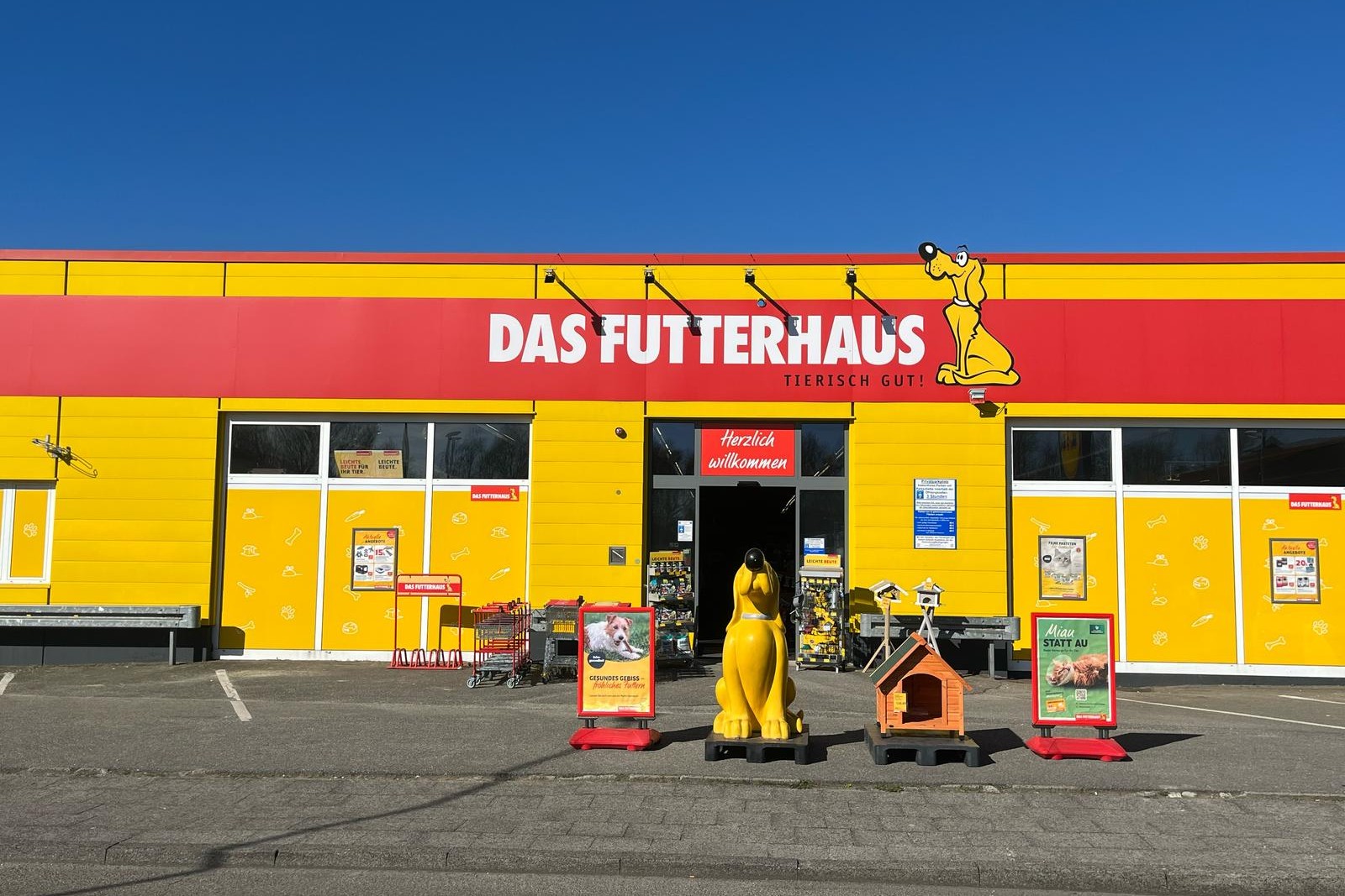 DAS FUTTERHAUS Lübeck-Strecknitz